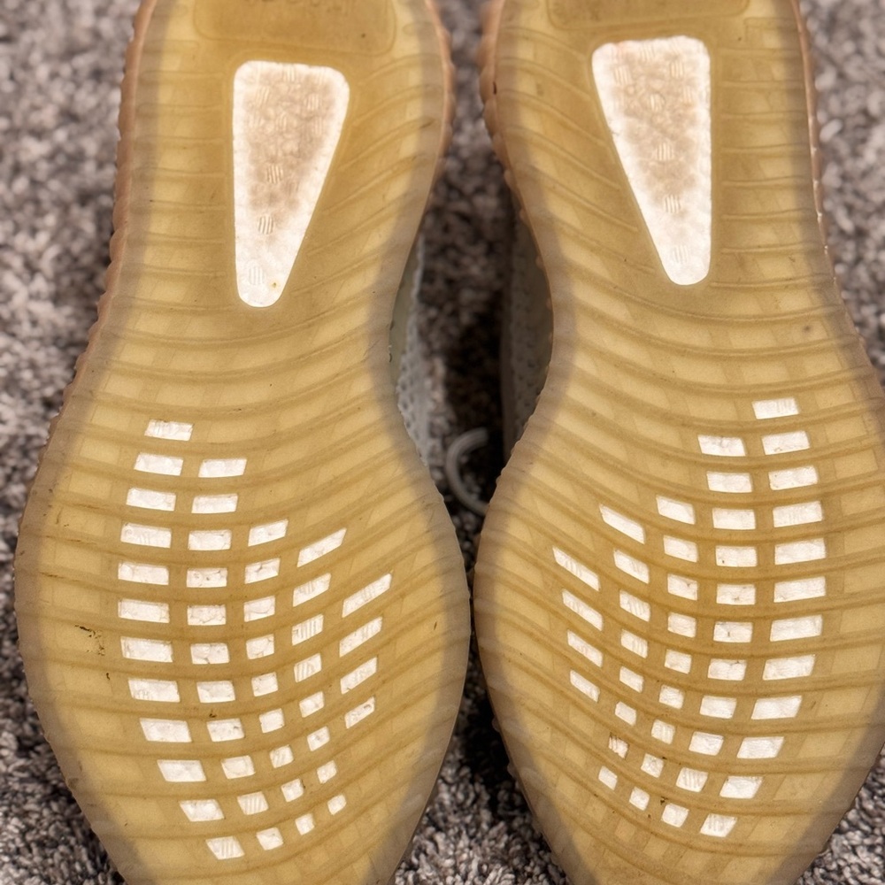 Yeezy 350 True Form - Picture 3 of 4